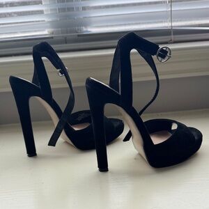 Steve Madden Black Suede Heels